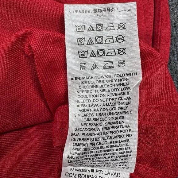 Tom Brady Jersey Mens XL Tampa Bay Buccaneers NFL Red Nike On Field Polyester - Picture 10 of 10